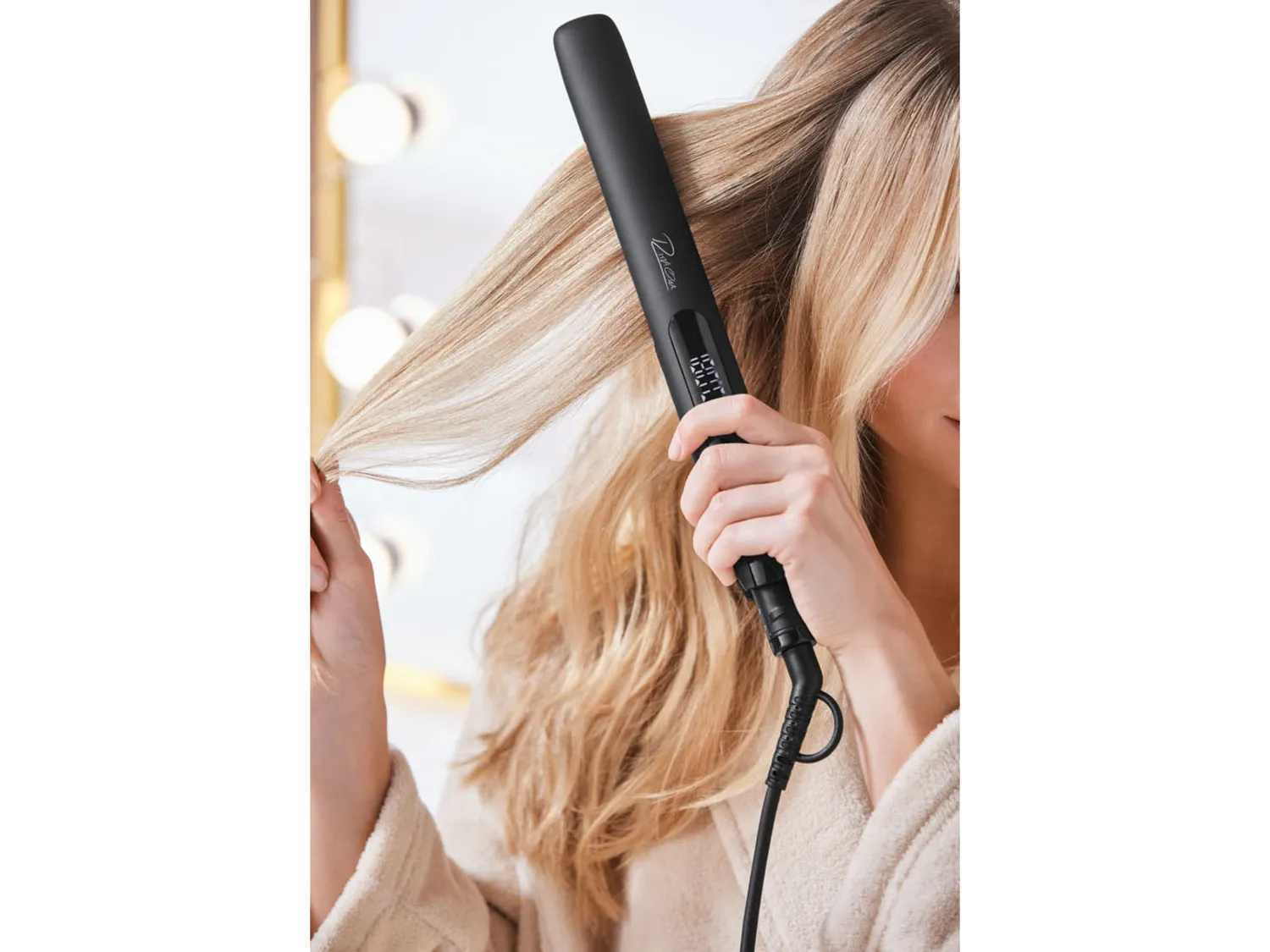 Lisseur ionique RHC 80 Rita Ora, 37 W