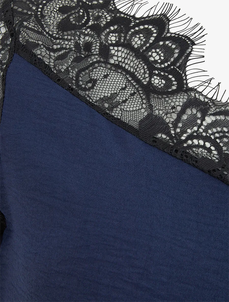 Top fluide à col et manches en dentelle - Bleu nuit